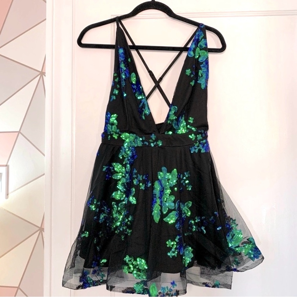 NWT Sequin Babydoll Top Tule Floral Fairy Mesh Low cut Party Event Small